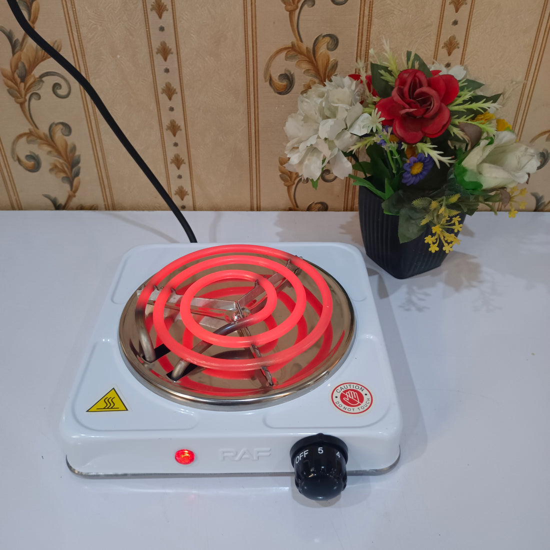 RAF Electric Stove for Kitchen for cooking | Heat up in just 2 mins | Easy to clean | 1000W | Automatict